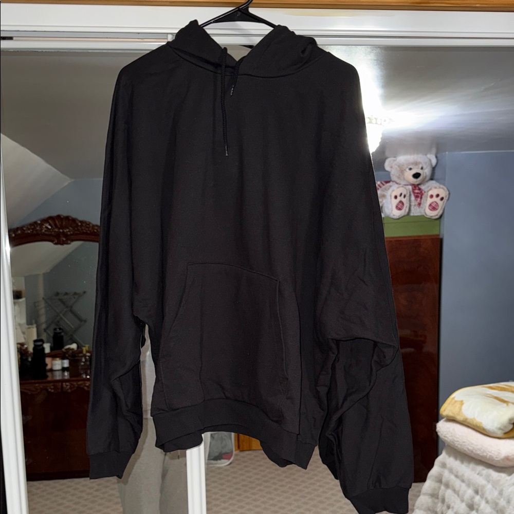 Yeezy Black Hoodie size 2
